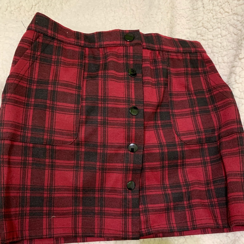 Red and black plaid skirt